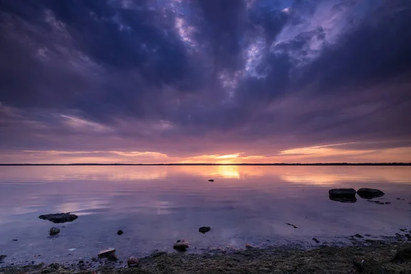 Körfezde yaz günbatımı