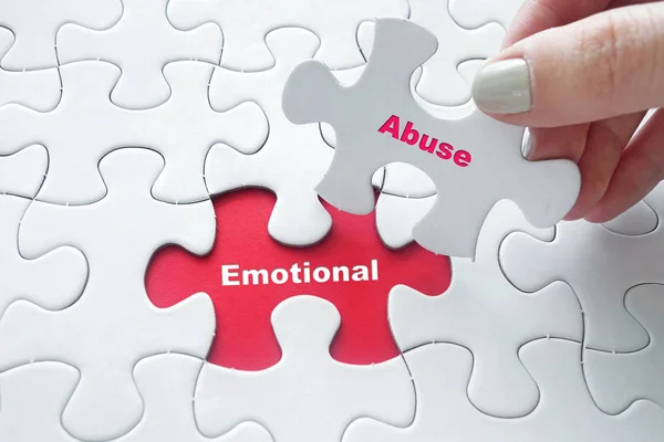 Puzzle con abusi emotivi — Foto Stock