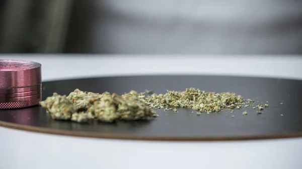 Orvosi Marihuána Bimbók Daráló Kannabisz Gyógynövény Vagy Alternatív Gyógyászat Fogalma — Stock Fotó