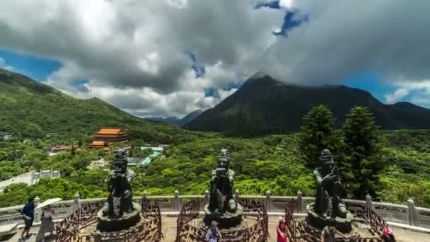 Boeddhistische beelden op Po Lin Monastery, Lantau Island, Hong Kong. 4 k Timelapse - augustus 2016, Hongkong — Stockvideo