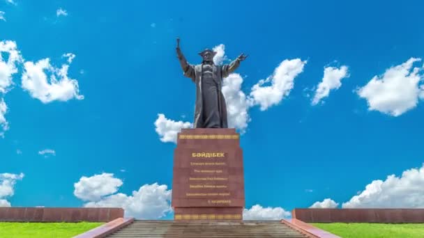Monument Baidibek in Shymkent, Kazakhstan — Stock Video