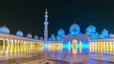 Panoramik Timelapse Şeyh zayed Ulu Camii Abu Dabi, akşam ışığı