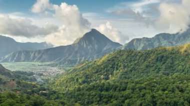 Timelapse Pergasing Hill Lombok Adası, Endonezya, Sembalun Köyü'nde
