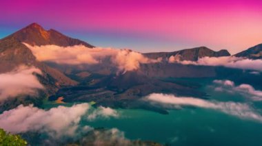 Timelapse günbatımı üzerinde Rinjani Lombok, Endonezya yanardağ krater