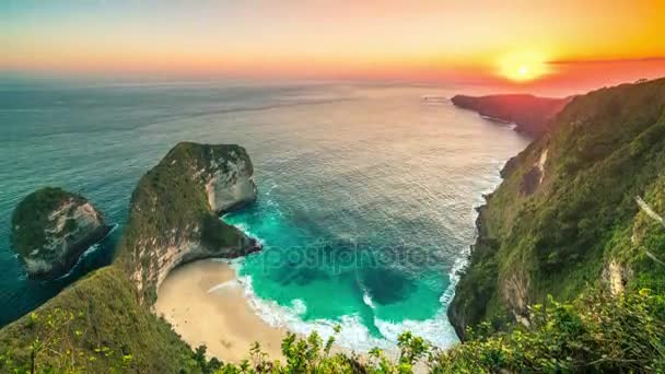 Kelingking beach obří skála západ slunce timelapse Nusa Penida, Indonésie — Stock video