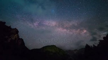 Milkyway dağlar Sairamsu, Kazakistan'ın yukarıda Timelapse