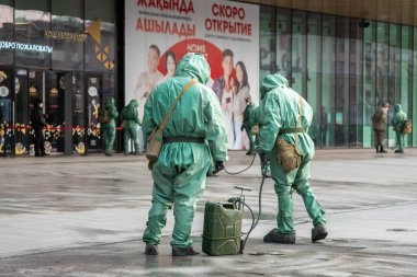 2019 Coronavirus hastalığına karşı önlem olarak halka açık bir yerde dezenfeksiyon, COVID-19