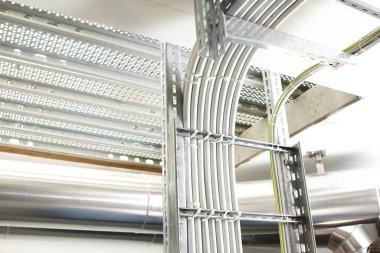 Krom borular ısıtma ve klima odaları fabrika binaları a
