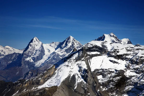 Eiger, Moench ve Jungfrau - üç ünlü İsviçre dağı