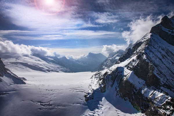 Három híres svájci hegycsúcs, Eiger, Moench és Jungfrau — Stock Fotó