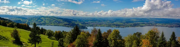 Vista de Luzern y el lago Luzern desde el monte Rigi —  Fotos de Stock