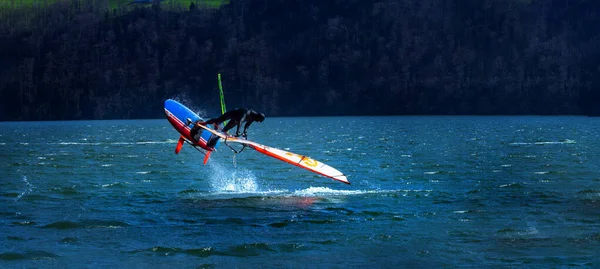 Lifestyle Windsurfer Lake Alpnach Switzerland Windy Spring Day — Stock Photo, Image