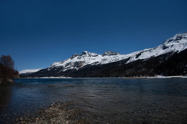 Озеро Сильваплана Энгадине Швейцарии Альпийское Живописное Озеро — стоковое фото