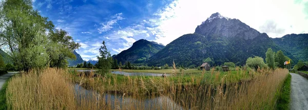 Panorama Cantón Uri Suiza Con Alpes Suizos Cielo Nublado —  Fotos de Stock