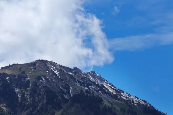 Pico Montaña Suiza Con Cielo Azul Nubes Con Espacio Copia —  Fotos de Stock