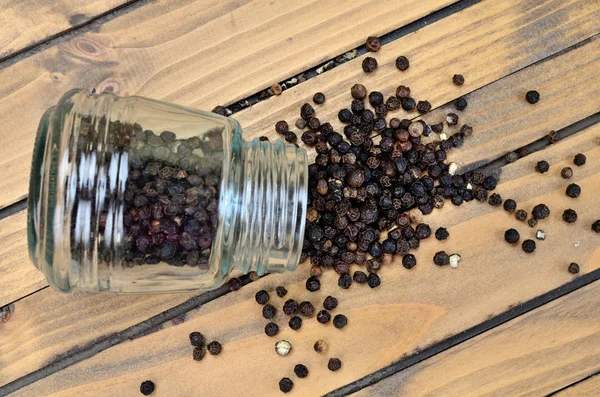 Peper op tafel — Stockfoto