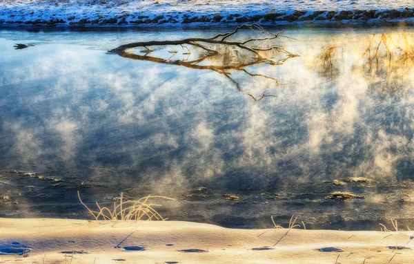 Πειρατής κορίτσι στην παραλία 3 — ストック写真