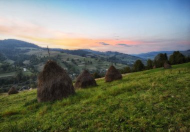 Karpatlar sonbahar akşam