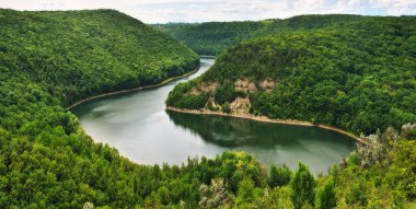 Dnister Nehri Kanyonu. resim gibi şafak