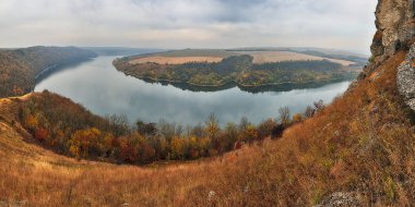 Dnister Nehri Kanyonu. resim gibi şafak
