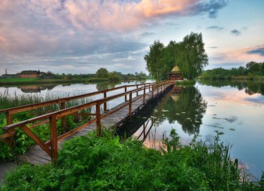 Adadaki ev. Küçük bir adada muhteşem bir kulübe.