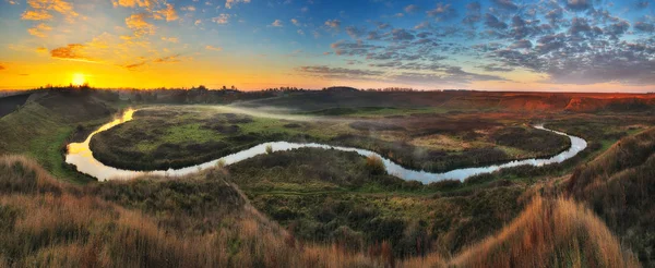 Río Otoño Amanecer Brumoso Valle Del Río — Foto de Stock