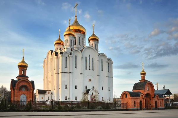 Catedral Santo Estêvão Perm Centro Espiritual Ortodoxo Syktyvkar Nuvens Primavera — Fotografia de Stock
