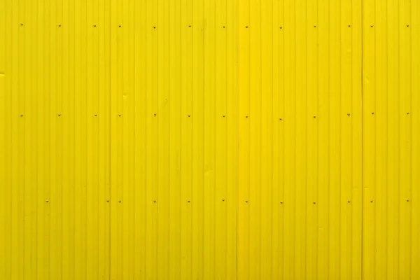 Yellow metal decking. Sheets of yellow corrugated iron — Stock Photo, Image