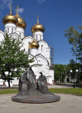 Yaroslavl'daki Varsayım Katedrali. Rusya'nın altın yüzüğü