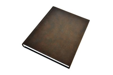 Beyaz arka planda kahverengi deri kapaklı bir kitap.