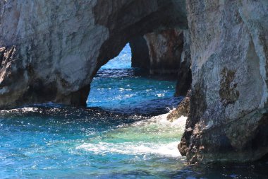 Yunanistan 'ın Zakynthos mavi mağaraları