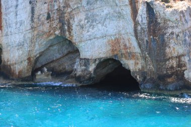 Yunanistan 'ın Zakynthos mavi mağaraları