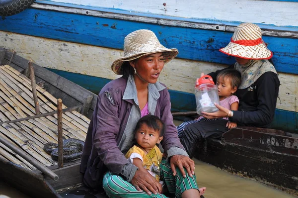 Chong Kneas Floating Village Siem Reap Камбоджа — стоковое фото