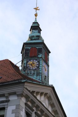 Noel zamanı Ljubljana caddesi manzarası