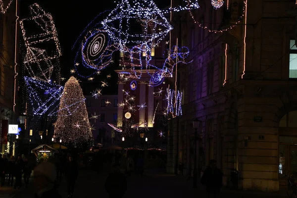 Romantyczne Centrum Lublany Urządzone Boże Narodzenie — Zdjęcie stockowe