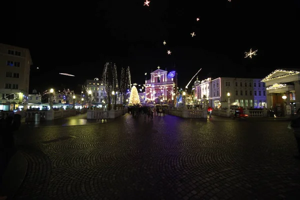 Romantyczne Centrum Lublany Urządzone Boże Narodzenie — Zdjęcie stockowe