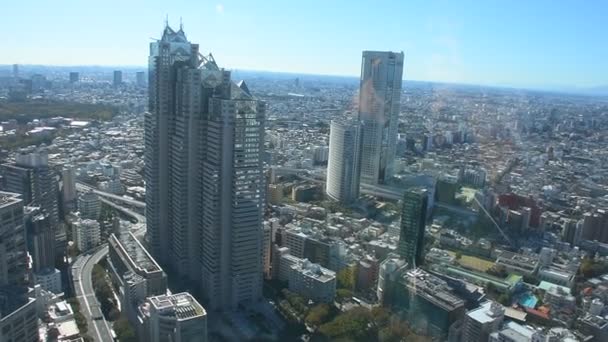Shinjuku Bölgesindeki Yüksek Binaların Manzarası — Stok video