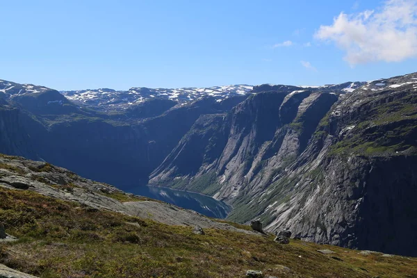 Norveç Trolltunga Yolu — Stok fotoğraf