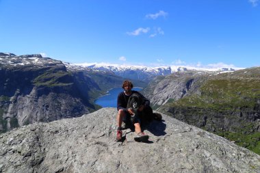 Trol Tunga, Trol Dili Rock, Norveç