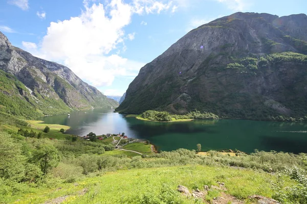 Neeroyfjord Idyllic Fjord Landse Ship Ferry Norway Scandinavia — стокове фото