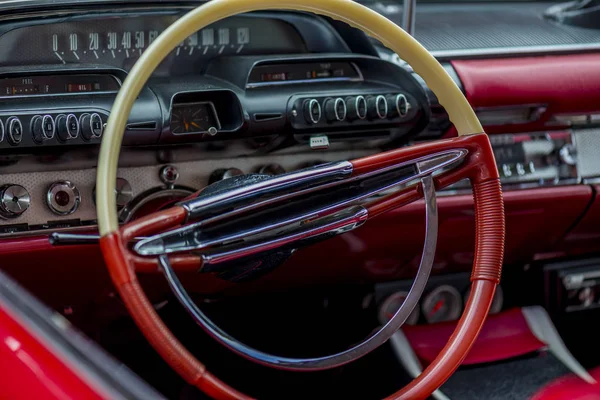 Oldtimer steering wheel — Stock Photo, Image