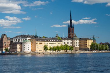 İsveç 'in Stockholm kentindeki Gamla Stan (Eski Şehir) ve Riddarholmen adasının manzarası