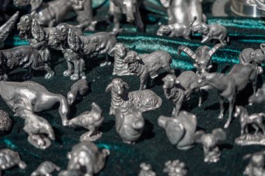 Bir zanaat sahasında bronz heykelcikler (Handwerkerhof) Nuremberg, Orta Frankonya, Bavyera, Almanya