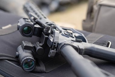 Görüş açısı olan modern Ar15 tüfeği.