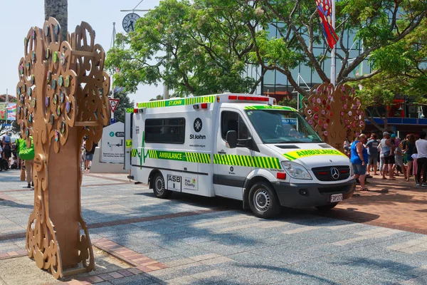 Una Ambulancia John Espera Evento Tauranga Nueva Zelanda John Una — Foto de Stock