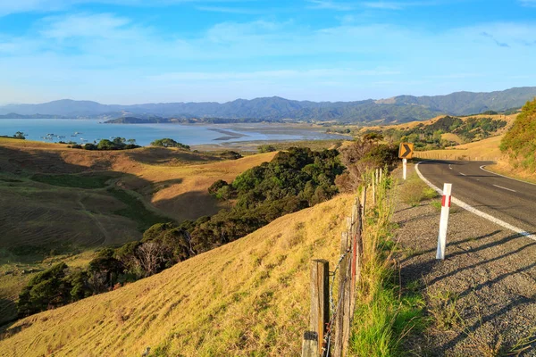 Estrada Para Cidade Coromandel Península Coromandel Nova Zelândia Passando Por — Fotografia de Stock
