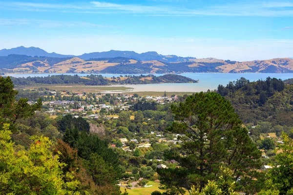Uma Vista Panorâmica Pequena Cidade Costeira Coromandel Nova Zelândia Seu — Fotografia de Stock