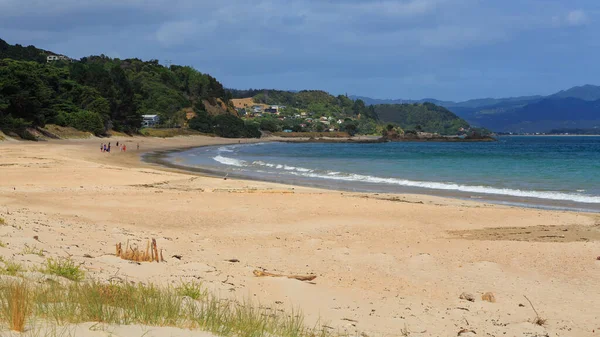 Una Franja Arena Dorada Playa Kuaotunu Justo Norte Whitianga Península — Foto de Stock