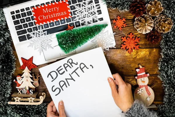Pisanie Drogi Mikołaju na Święta. Świąteczny list. Pozostałe artykuły spożywcze — Zdjęcie stockowe