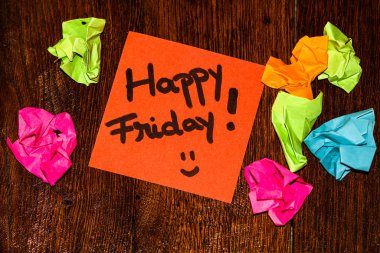 Renkli bir notla mutlu cumalar! ve buruşuk renk